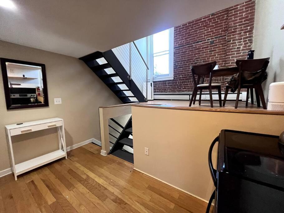 Апартаменты Affordable & Chic Rino/Lodo/Dtown Loft- Walkable Денвер Экстерьер фото